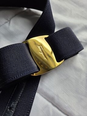 Vintage Navy Salvatore Ferragamo Vara Bow Belt - 24-29in